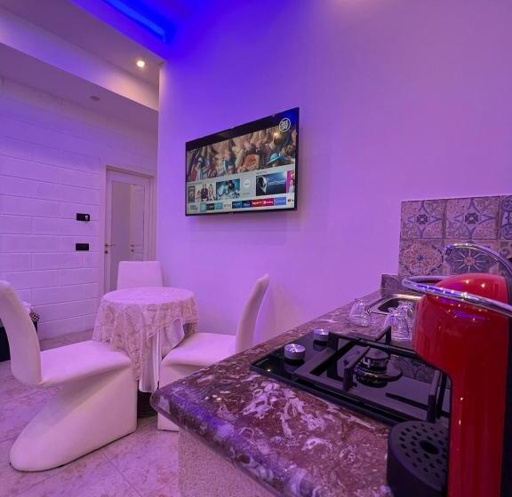 Gianluis Luxury Suites