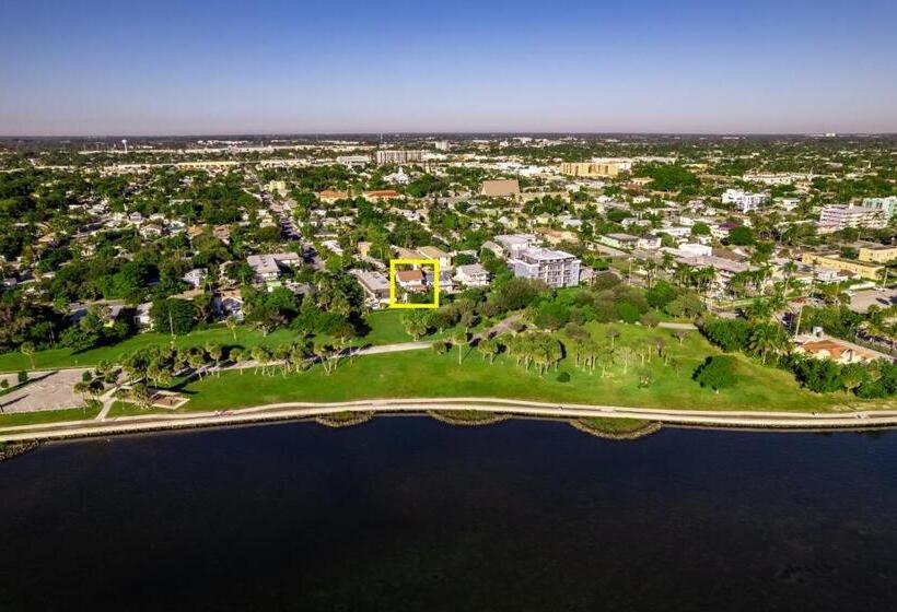 Historic Waterfront Estate With Yard & Modern Kitchen