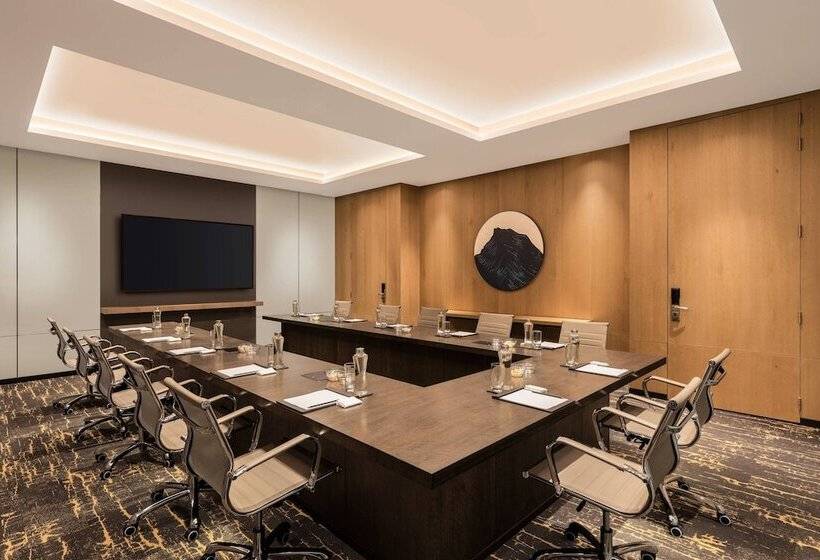 Отель Fairfield By Marriott Dehradun