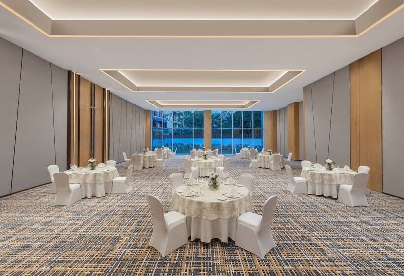 Hotel Fairfield By Marriott Dehradun