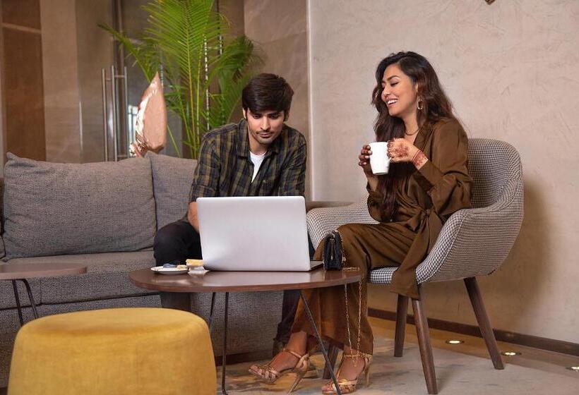 Hotel Fairfield By Marriott Dehradun