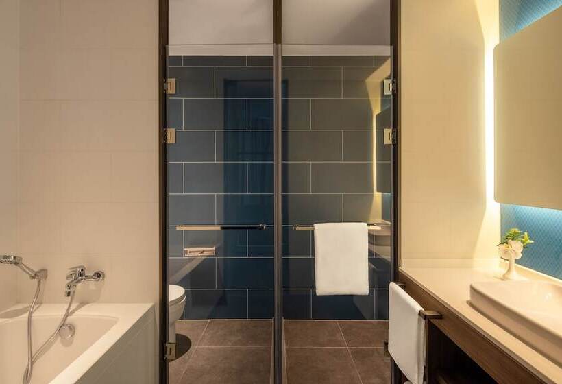 호텔 Holiday Inn & Suites Qingdao Jinshui, An Ihg