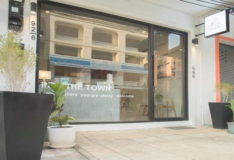 فندق Into The Town Krabi