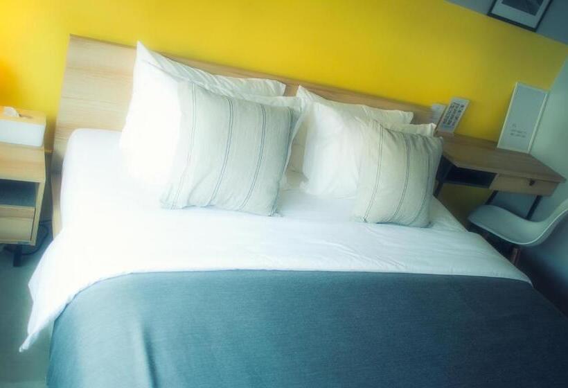 فندق Into The Town Krabi