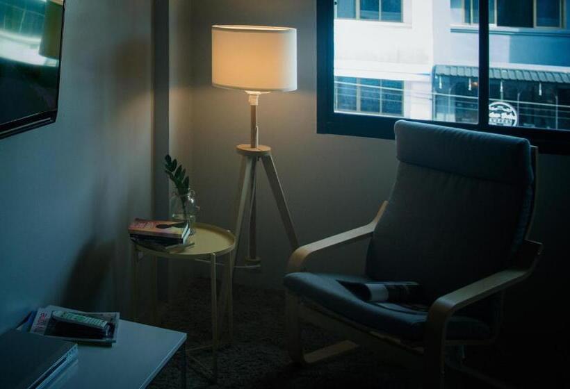 فندق Into The Town Krabi