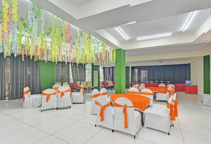 Fabhotel Krishna Heights