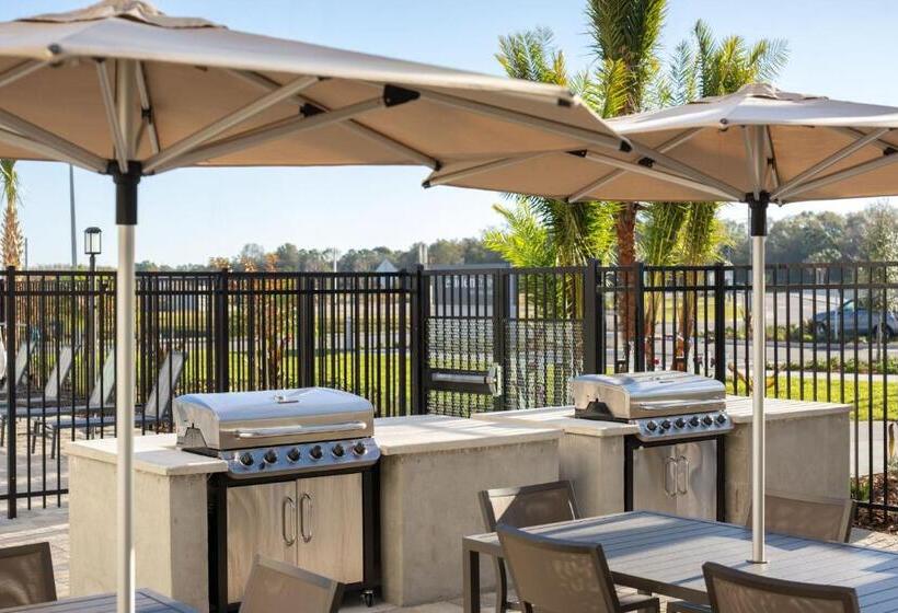 Отель Residence Inn By Marriott Tampa Wesley Chapel