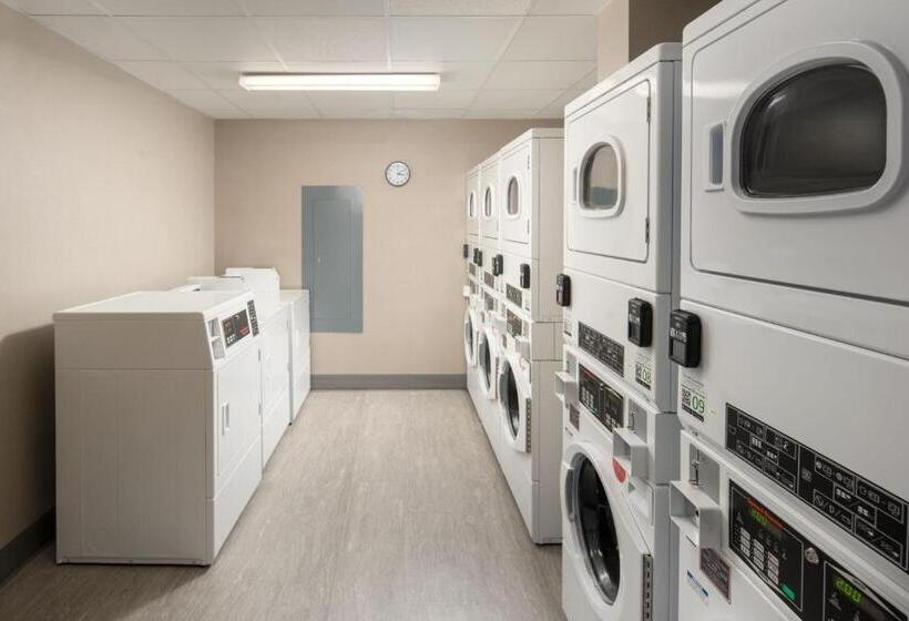 Отель Residence Inn By Marriott Tampa Wesley Chapel