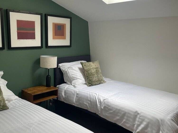 Peak Willow Apartments