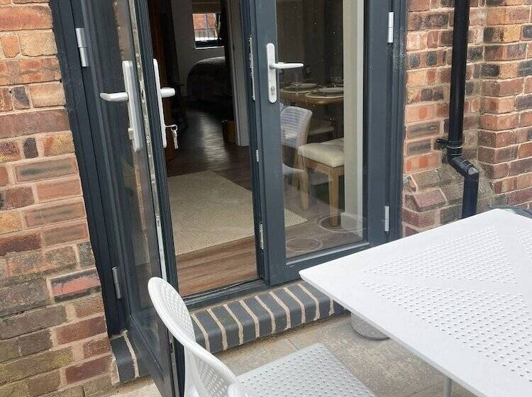 Peak Willow Apartments