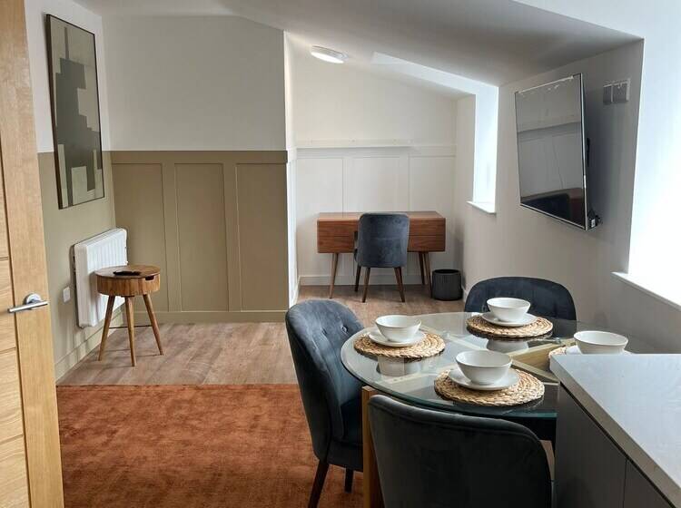 Peak Willow Apartments