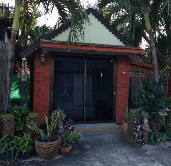 Пансион บ้านขวัญกมล