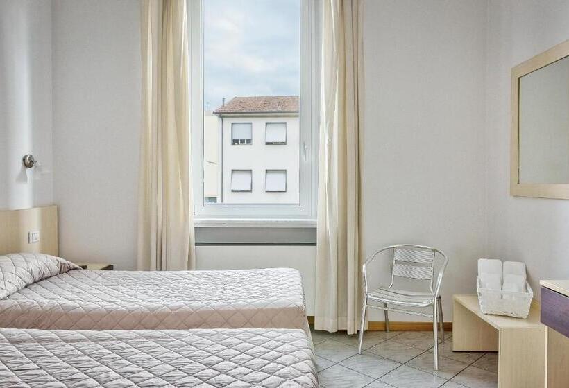 بنسيون Affittacamere Il Puntone