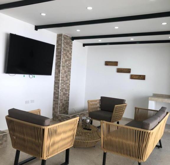 פנסיון Casa Lourdes