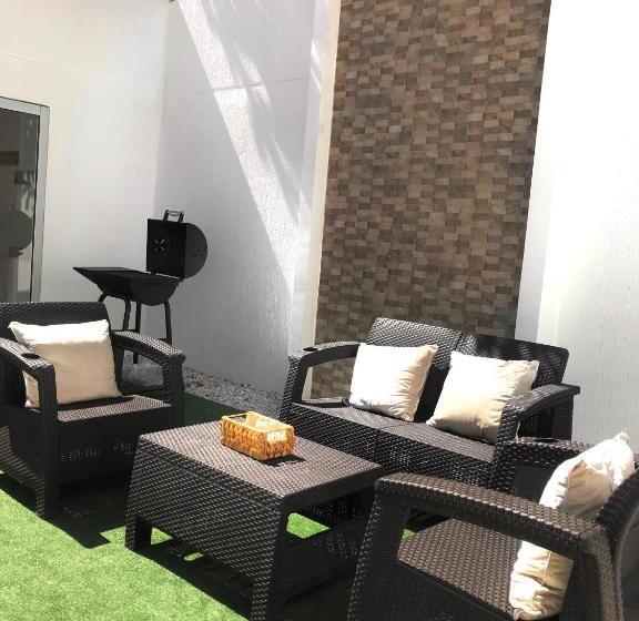 پانسیون Casa Lourdes