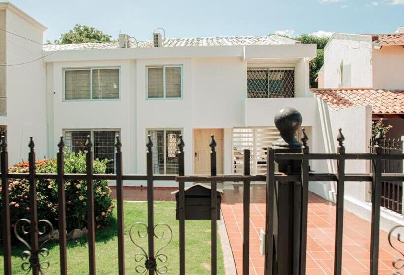 פנסיון Casa Lourdes