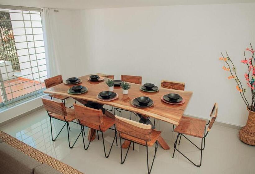 پانسیون Casa Lourdes