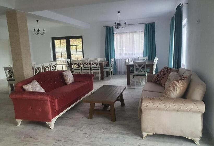 פנסיון Casa Stefan