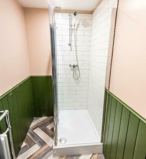 ペンション Sallow Tree House