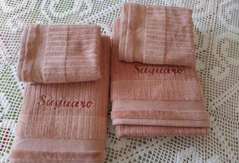 פנסיון Vila Saguaro