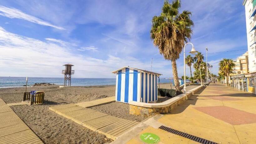 Piso Algarrobo Beach