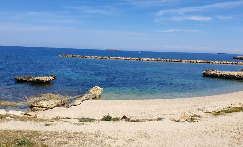 Suite Guesthouse A Pochi Passi Dal Mare