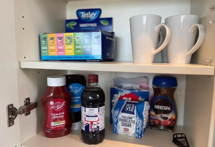 The Mermaids Watch Pendine Dog Friendly With Cymru Holidays