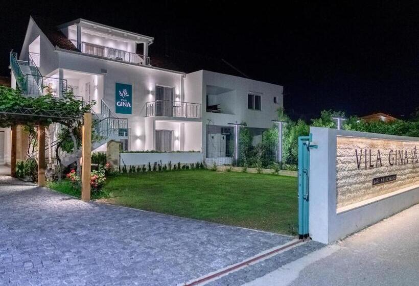 Vila Gina