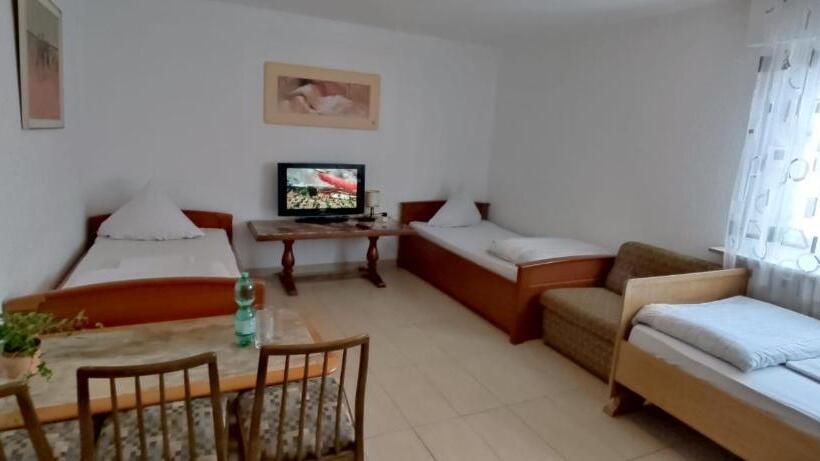 Wohnung Für Grosse Gruppe Bis 10 Person