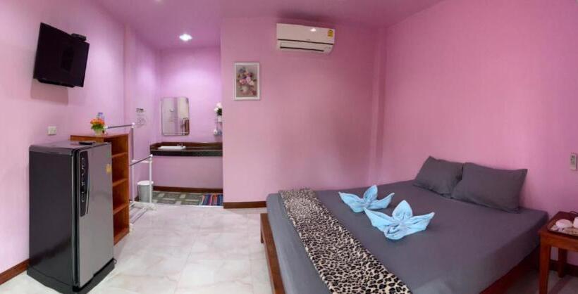 הוסטל Pk Family House