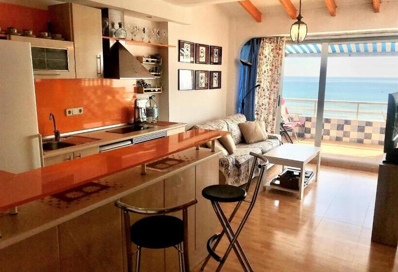 Beachfront And Peaceful Apartment