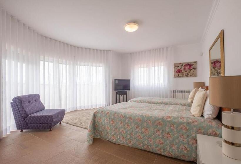 Deslumbrante Villa Do Lago