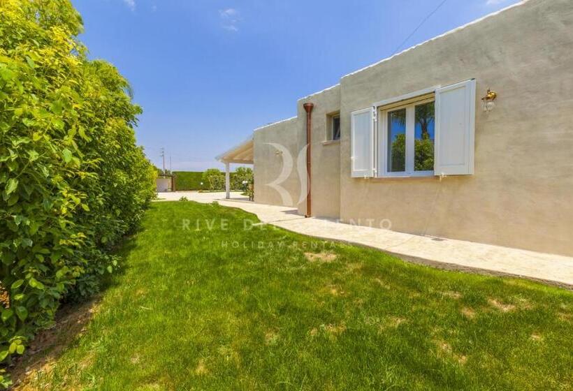 Casina Greca By Rivedelsalento