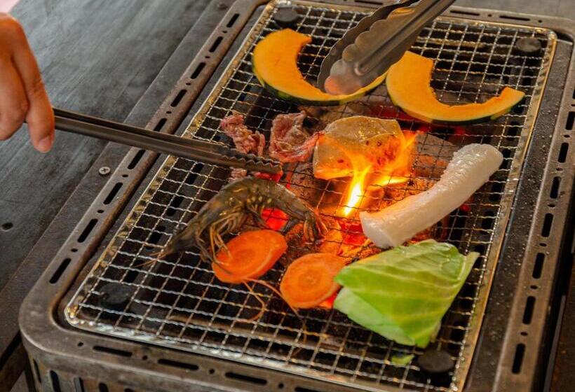 فندق 直島町ふるさと海の家 つつじ荘 Seaside Park Stay Tsutsujiso