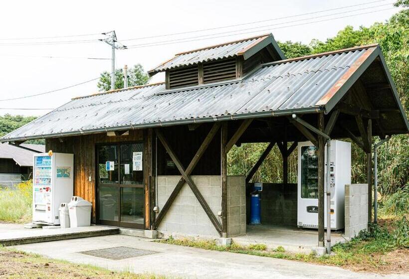 فندق 直島町ふるさと海の家 つつじ荘 Seaside Park Stay Tsutsujiso