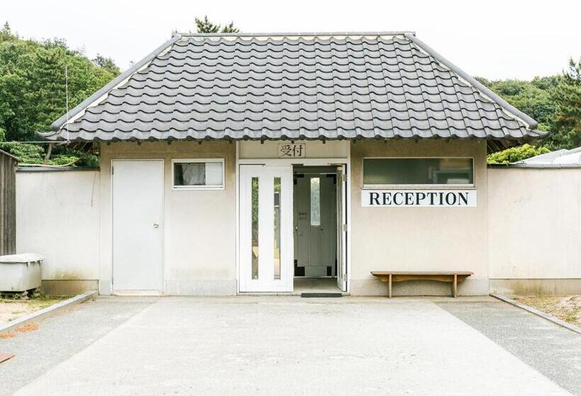 فندق 直島町ふるさと海の家 つつじ荘 Seaside Park Stay Tsutsujiso