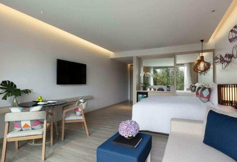 Отель Avani Plus Khao Lak Resort