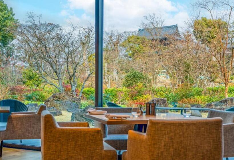 هتل Okura Kyoto Okazaki Bettei  Age Requirement 12 Over
