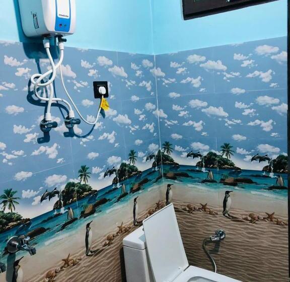 Отель Oyo 83715 Crystal