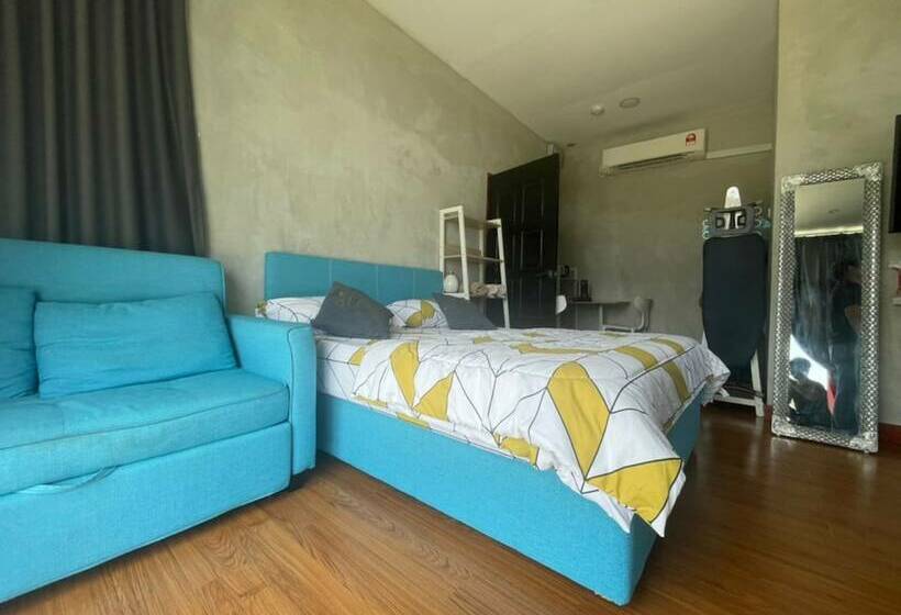 هتل Oyo 90370 D Tampi Homestay
