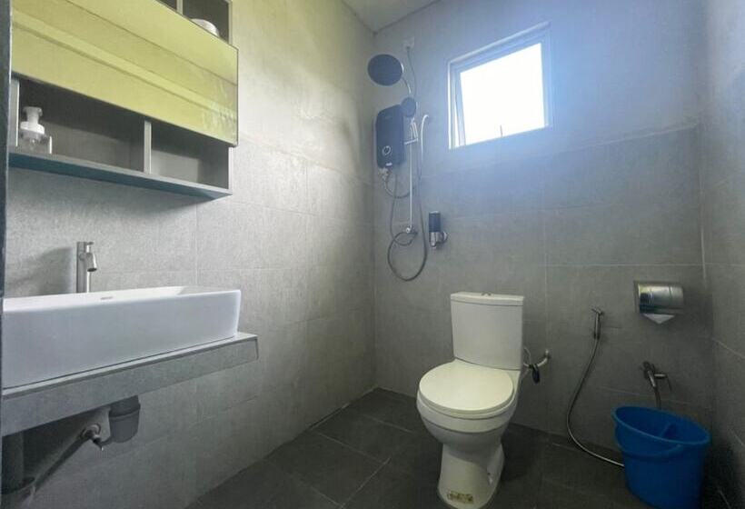 ホテル Oyo 90370 D Tampi Homestay