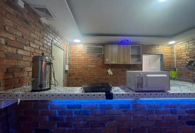 ホテル Oyo 90370 D Tampi Homestay