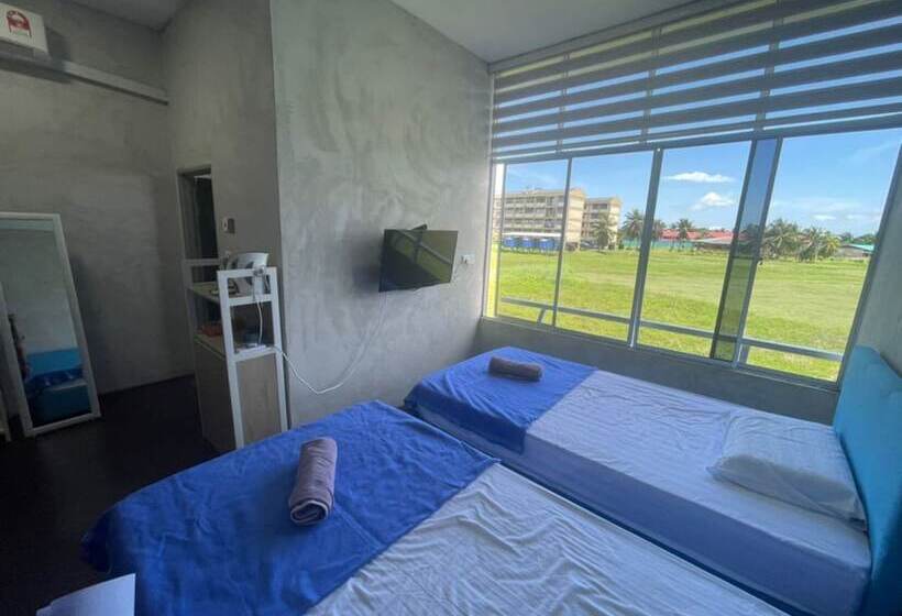 ホテル Oyo 90370 D Tampi Homestay