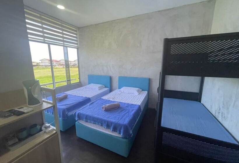 ホテル Oyo 90370 D Tampi Homestay