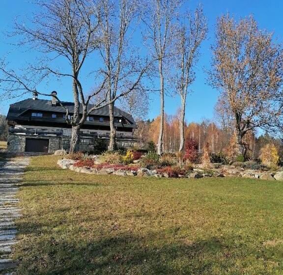 ホテル Penzion U Vlčí Stezky