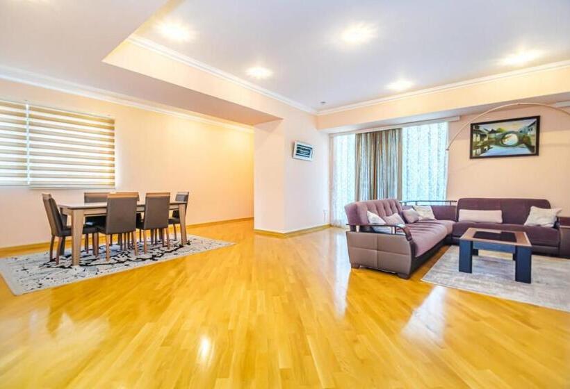 هتل Port Baku Residance 710 A