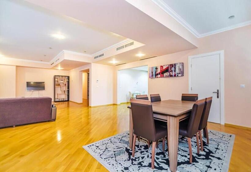 هتل Port Baku Residance 710 A