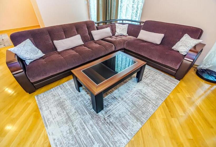 هتل Port Baku Residance 710 A