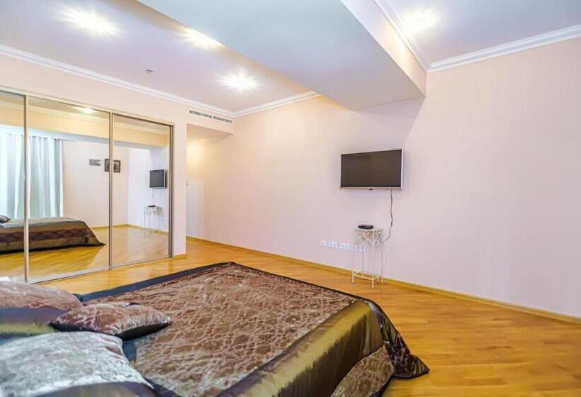 هتل Port Baku Residance 710 A