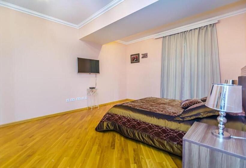 هتل Port Baku Residance 710 A